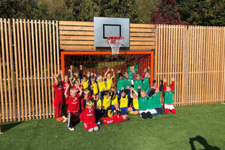 Lagbild på barn i Grevie GIK