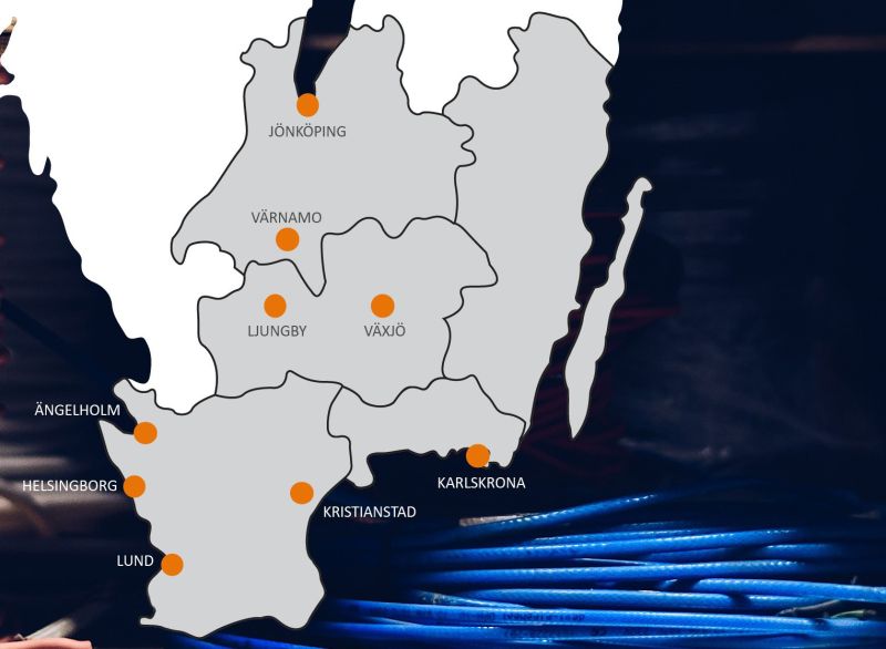 Illusterad karta med orter i skåne, Blekinge och småland markerade i orange